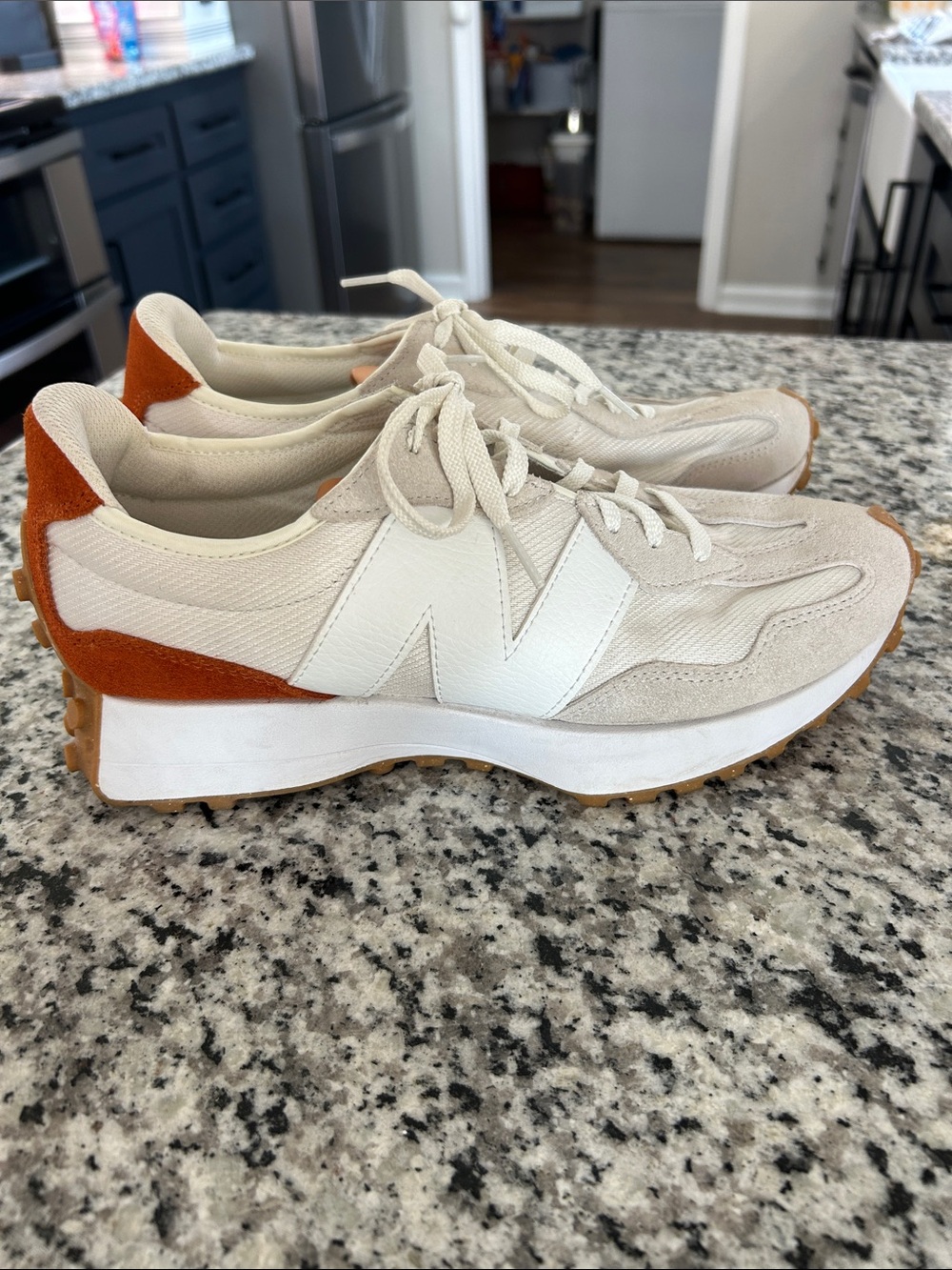 New Balance 327 Sea Salt Rust Oxide Sneakers Women’s Size 10 - Picture 2 of 10